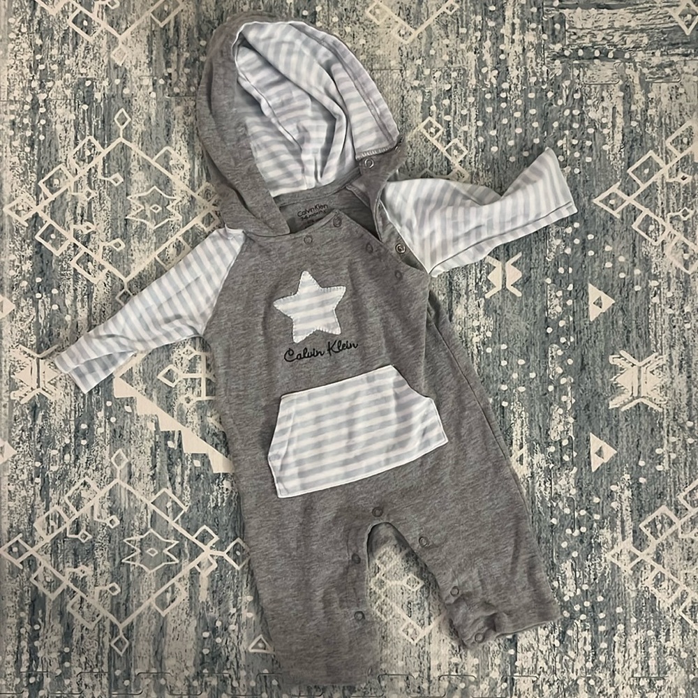 Calvin Klein Baby One Piece Hoodie Bodysuit 3-6mo
